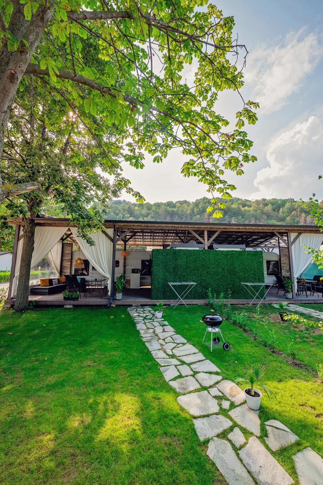Hotel Каравани Avi Iris Фичоза Varna Exterior foto